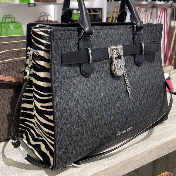 Michael Kors Hamilton Medium Signature Logo Satchel
Black 
NWT - Picture 1 of 16